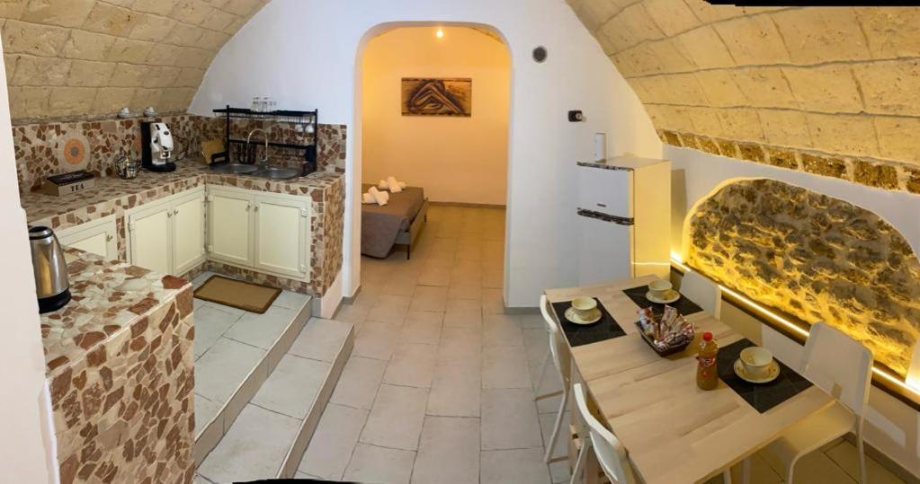 Appartamento La dimora di Tonia Mesagne Esterno foto